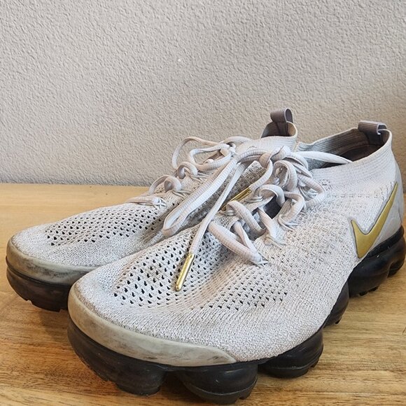 Nike Womens Air VaporMax 2 Running Shoes 942843-010 Grey Metallic Gold Size 10 - Picture 2 of 16